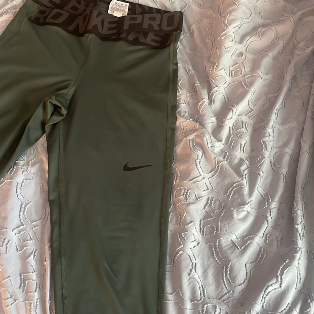 Green - Black & Gray Nike Pro Athletic Leggings